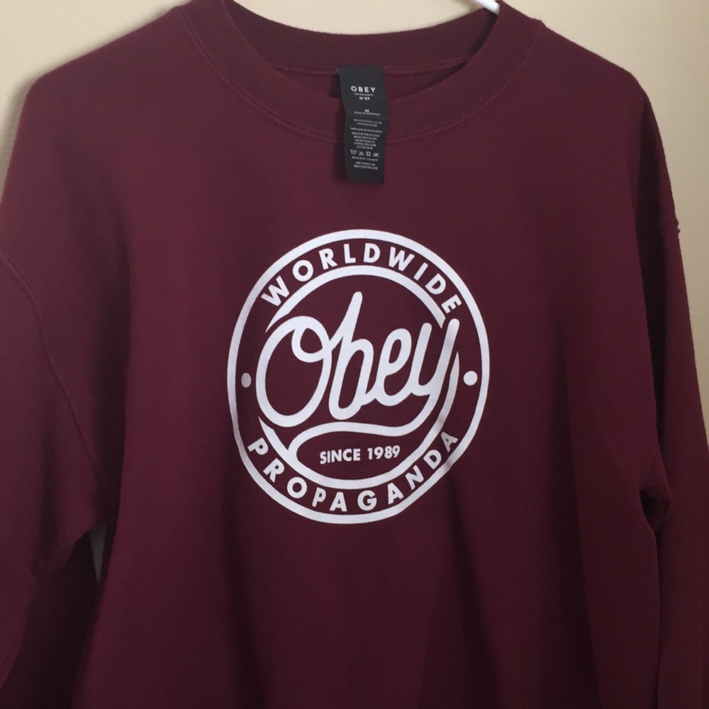 OBEY Maroon sweatshirt